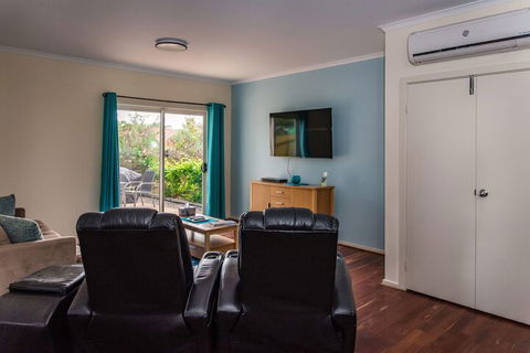 McLaren Vale Studio Apartments - New Castle Holiday 6
