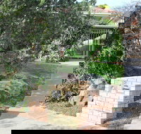 Australian Home Away at East Doncaster Andersons Creek 1 - New Castle Holiday