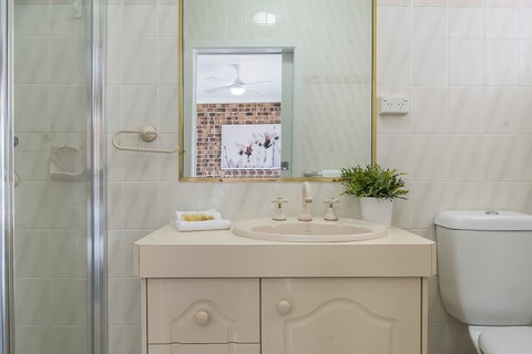 Richmond Motor Inn - New Castle Holiday 4