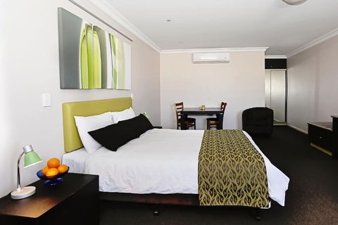 Drover's Motor Inn, Dalby - New Castle Holiday 2