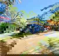 Bargara Gardens Motel  Holiday Villas - New Castle Holiday