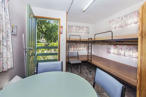 Naracoorte Holiday Park - New Castle Holiday 1