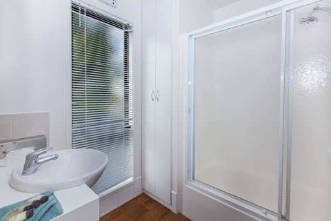 Naracoorte Holiday Park - New Castle Holiday 2