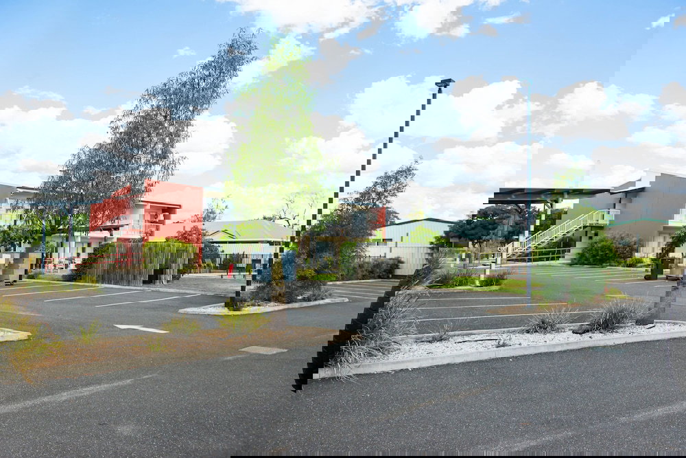 Lowestoff QLD New Castle Holiday