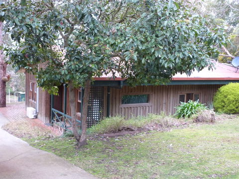 Bells Estate Great Ocean Road Cottages - New Castle Holiday 0