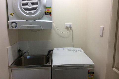 Tinaroo Sunset Retreat - New Castle Holiday 2