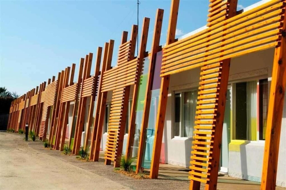 Drouin East VIC New Castle Holiday