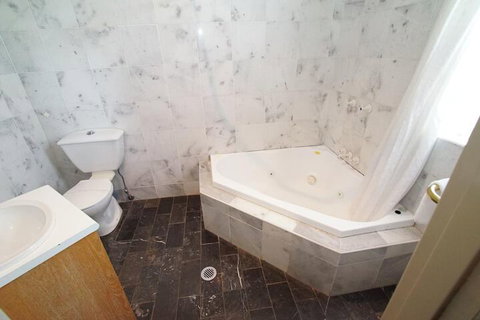 Exies Bagtown - New Castle Holiday 3