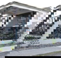 Western Downs Motor Inn - New Castle Holiday