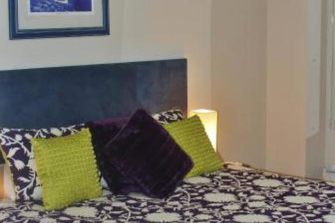 Pier Number 10 - New Castle Holiday 7