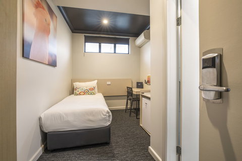 Nightcap At Chester Hill Hotel - New Castle Holiday 4