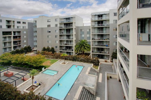 Accommodate Canberra - Glebe Park - New Castle Holiday 2