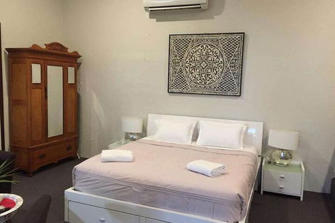 Fairway Manor Accommodation - New Castle Holiday 3