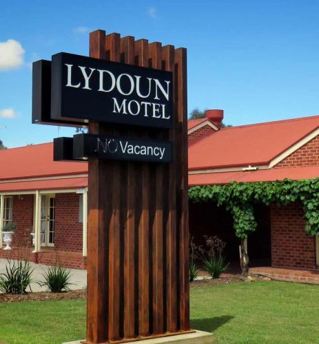 Lydoun Motel - New Castle Holiday 1