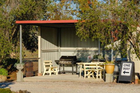 Lydoun Motel - New Castle Holiday 2