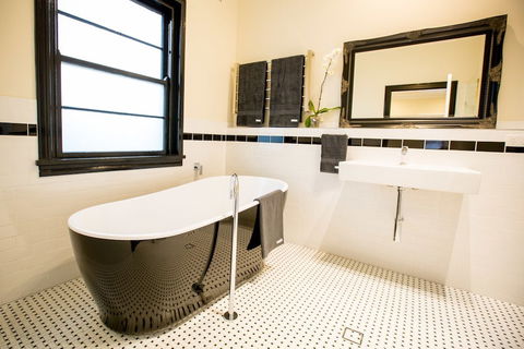 The Commercial Boutique Hotel - New Castle Holiday 5