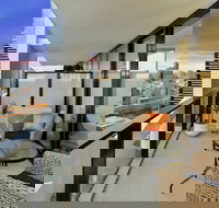 Platinum Apartments on Southbank - New Castle Holiday