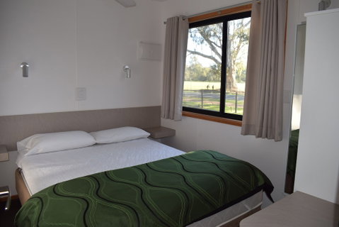 Cohuna Waterfront Holiday Park - New Castle Holiday 5