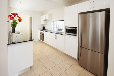 Charlestown Terrace - New Castle Holiday 3