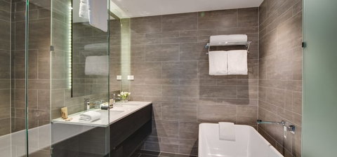 The Point Brisbane Hotel - New Castle Holiday 3