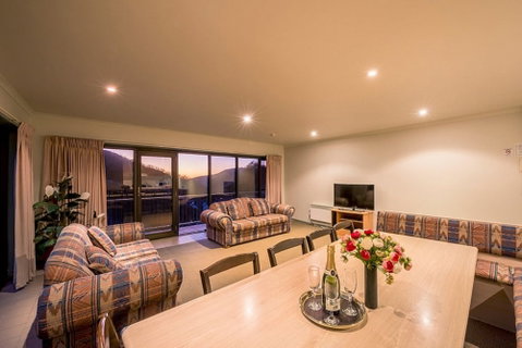 Falls Creek Country Club - New Castle Holiday 3