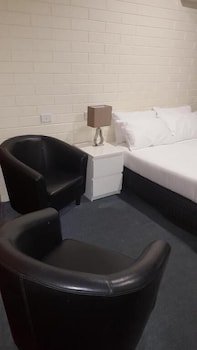 Lockleys Hotel - New Castle Holiday 3