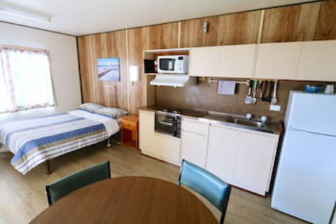 Sea Vu Caravan Park - New Castle Holiday 0