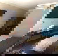 Pastoral Hotel Motel - New Castle Holiday