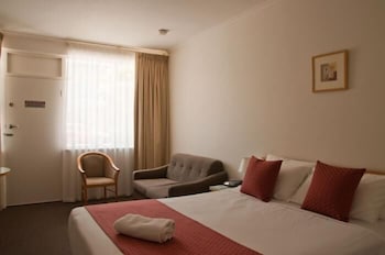 Taft Motor Inn - New Castle Holiday 4