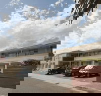 Taft Motor Inn - New Castle Holiday