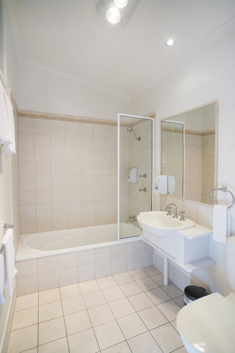 Barlings Beach Holiday Park - New Castle Holiday 6