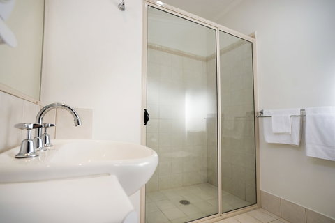 Barlings Beach Holiday Park - New Castle Holiday 4