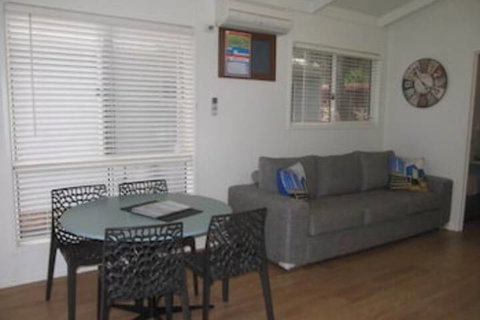 Brighton Caravan Park - New Castle Holiday 4