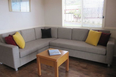 Brighton Caravan Park - New Castle Holiday 5