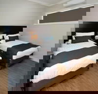 Renmark Holiday Apartments - New Castle Holiday