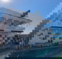 Yarrawonga Hotel - New Castle Holiday