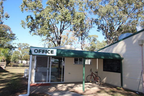 AAOK Jandowae Accommodation Park - New Castle Holiday 2