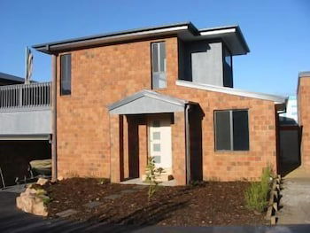 Coull Waters Holiday Apartments - New Castle Holiday 0