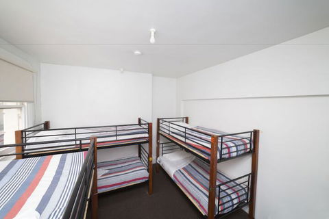 Brunswick Hotel Hostel - New Castle Holiday 3