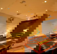 Melrose Apartments - New Castle Holiday