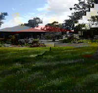 Dunsborough Rail Carriages  Farm Cottages - New Castle Holiday