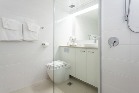 Black Buffalo Hotel - New Castle Holiday 3