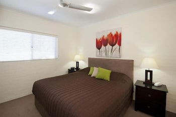 Mollymook Cove Apartments - New Castle Holiday 4