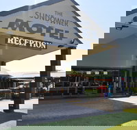 Sundowner Hotel Motel - New Castle Holiday