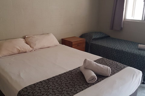 Beagle Motor Inn - New Castle Holiday 7