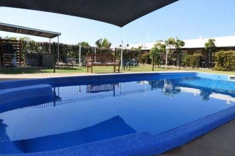 Beagle Motor Inn - New Castle Holiday 2