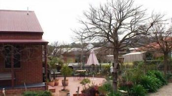 West Albury NSW New Castle Holiday