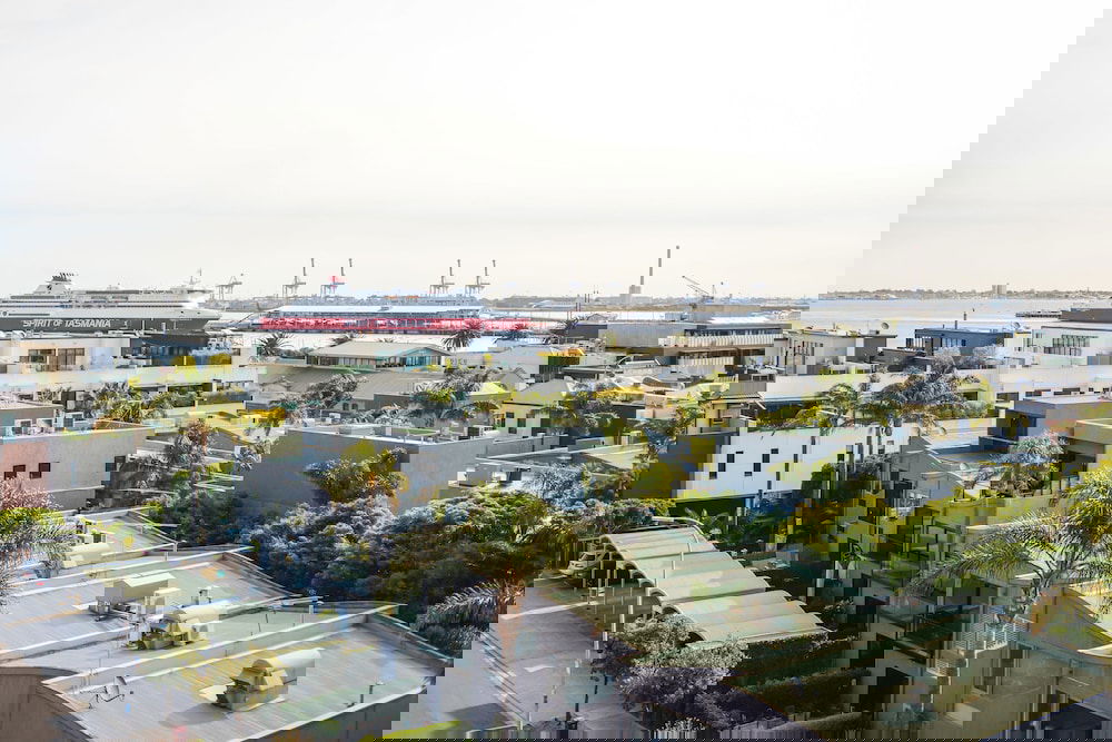 Port Melbourne VIC New Castle Holiday