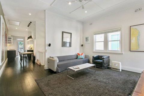 Jacques Avenue - New Castle Holiday 5