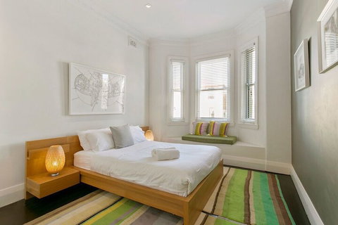 Jacques Avenue - New Castle Holiday 1